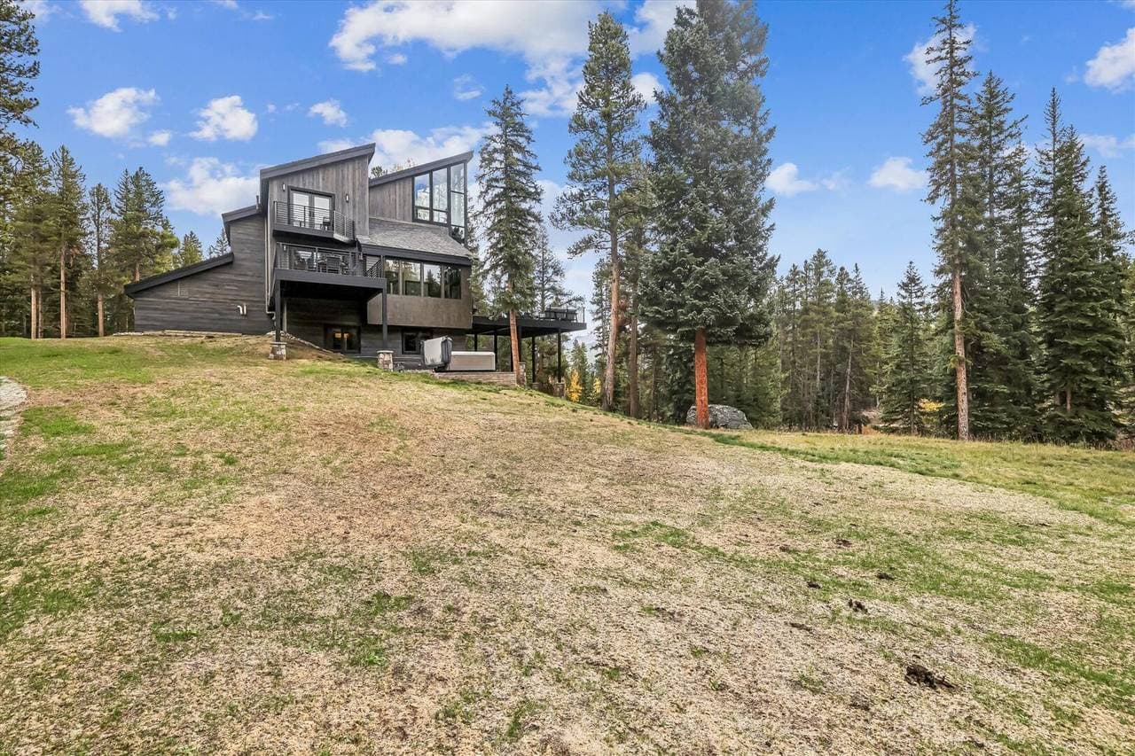 Summit Solitude Estate - Image 70