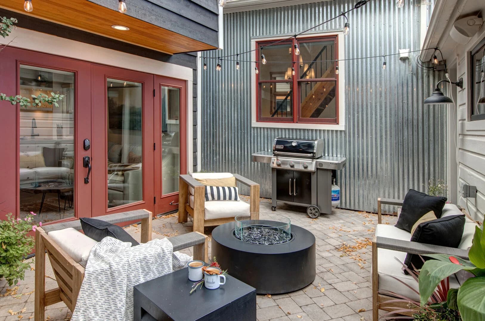 Alpine Minnie's - Image 31