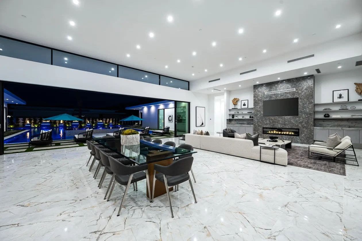 Bravo Villa #4 - Image 6