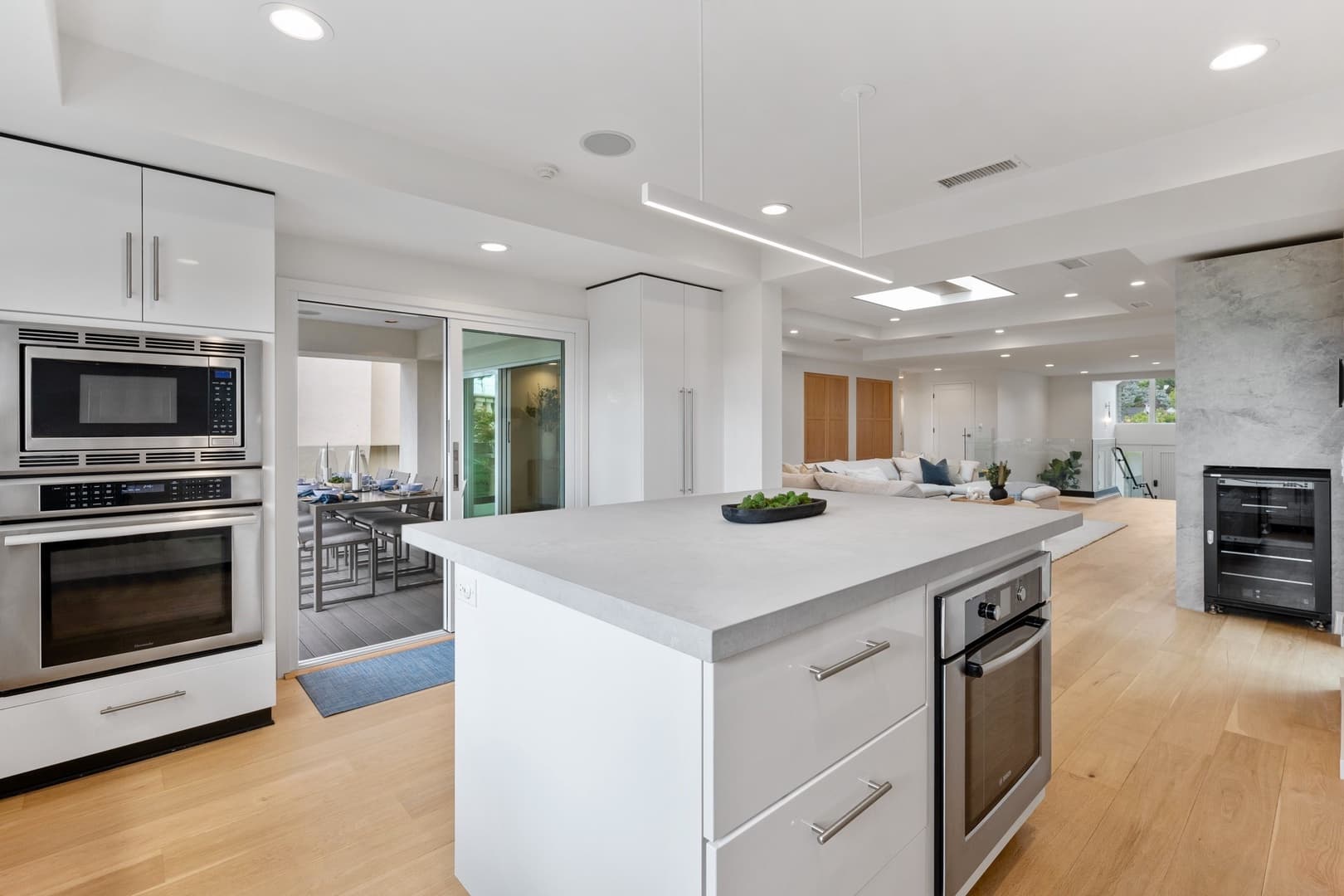 Shoreline Retreat - Image 15