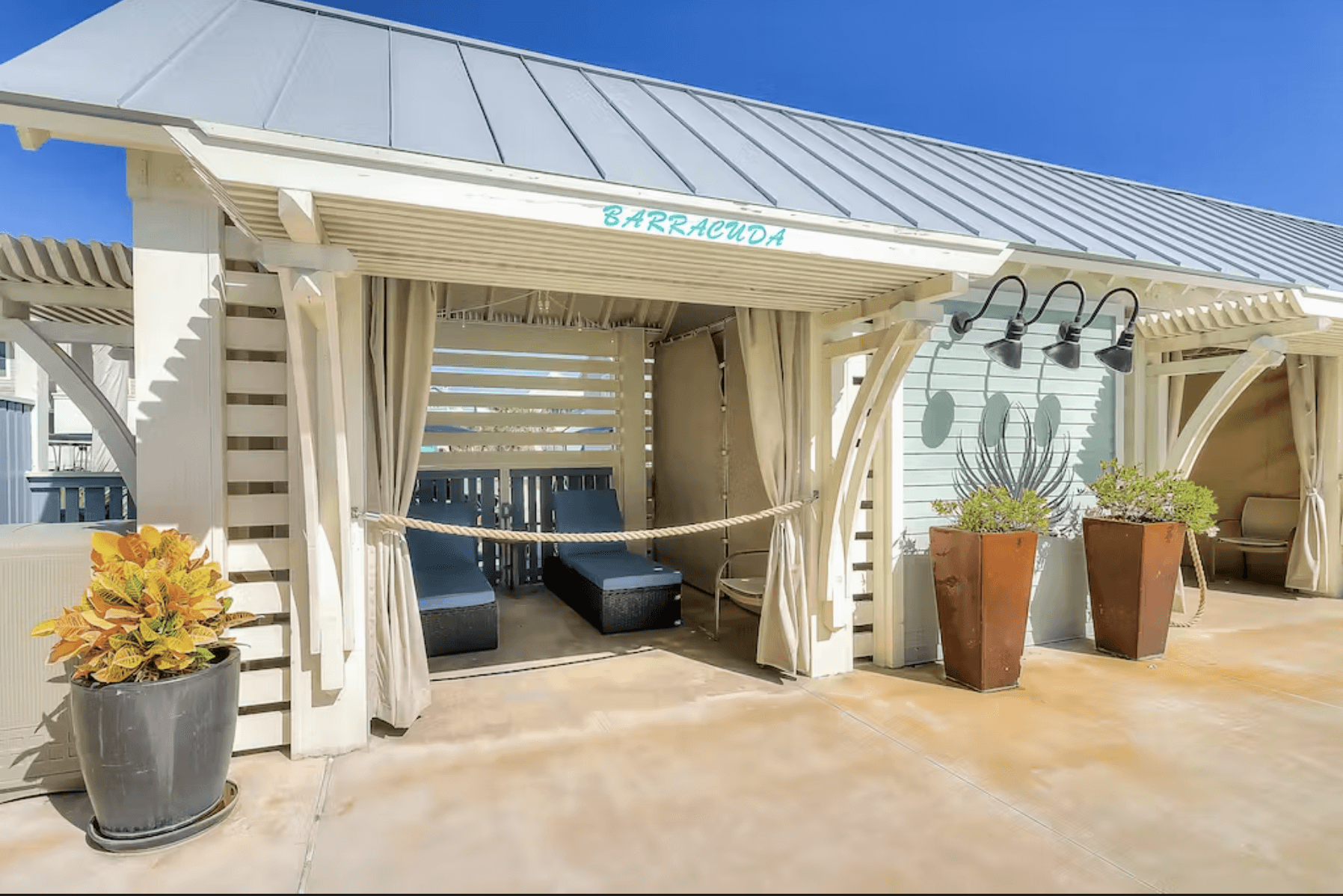 Sunsets and Smiles House - Image 39