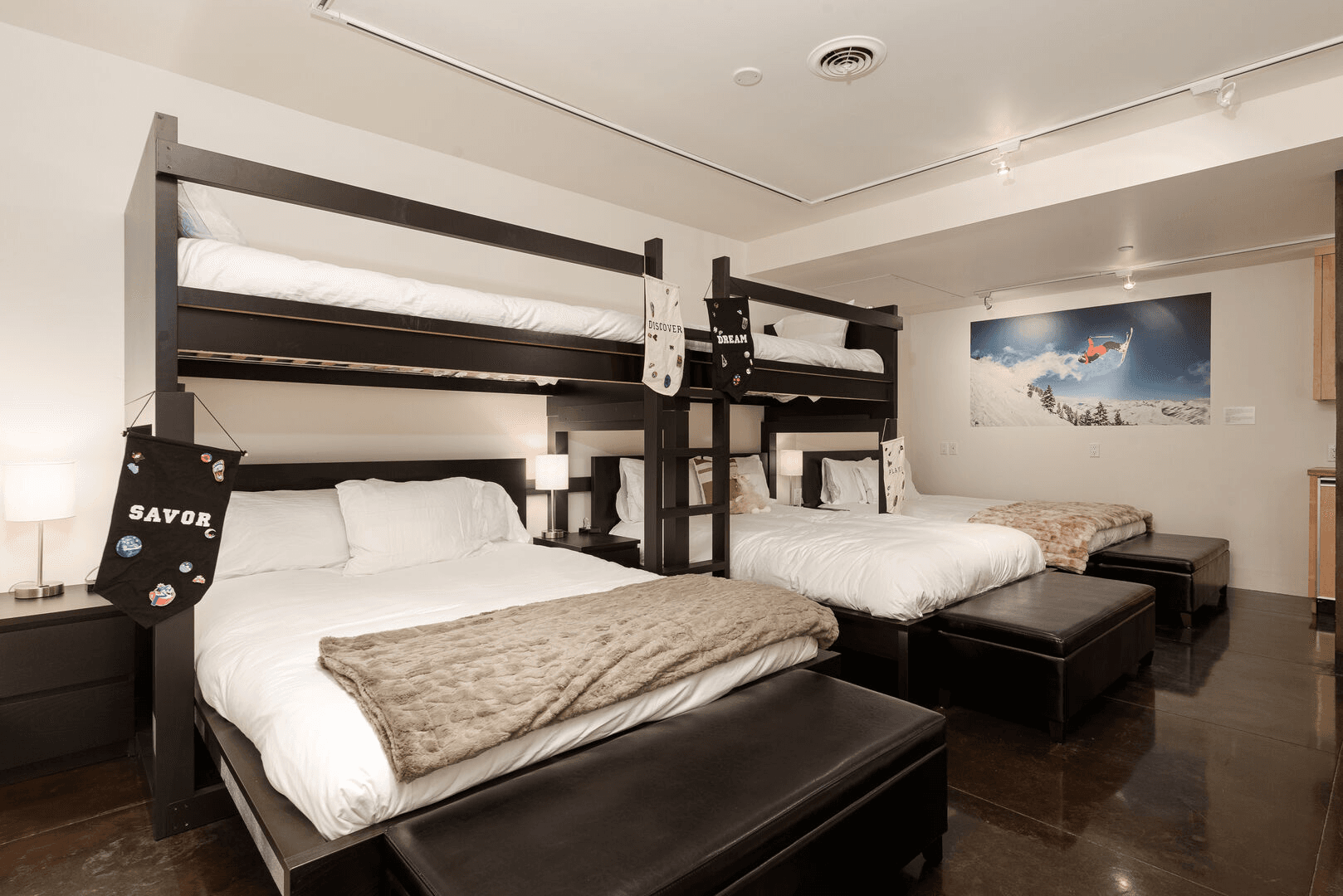 Elkhorn Estate - Image 32