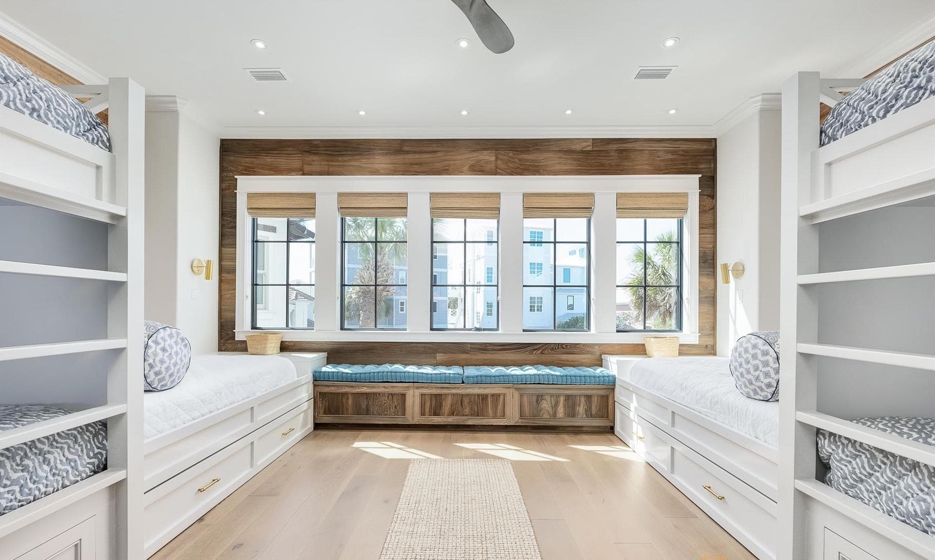 Seawalk Sanctuary - Image 41