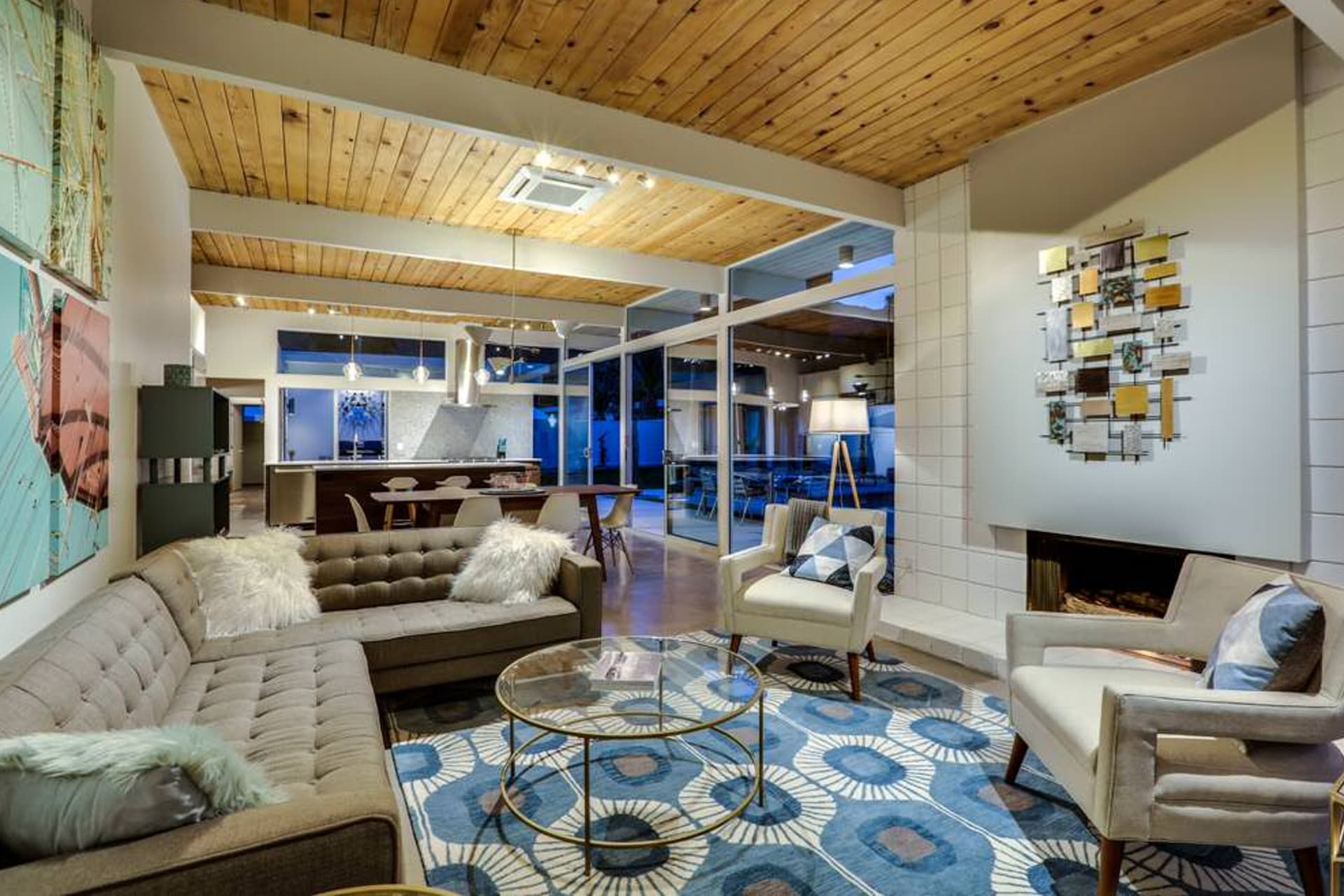 Regal Contemporary House - Image 5