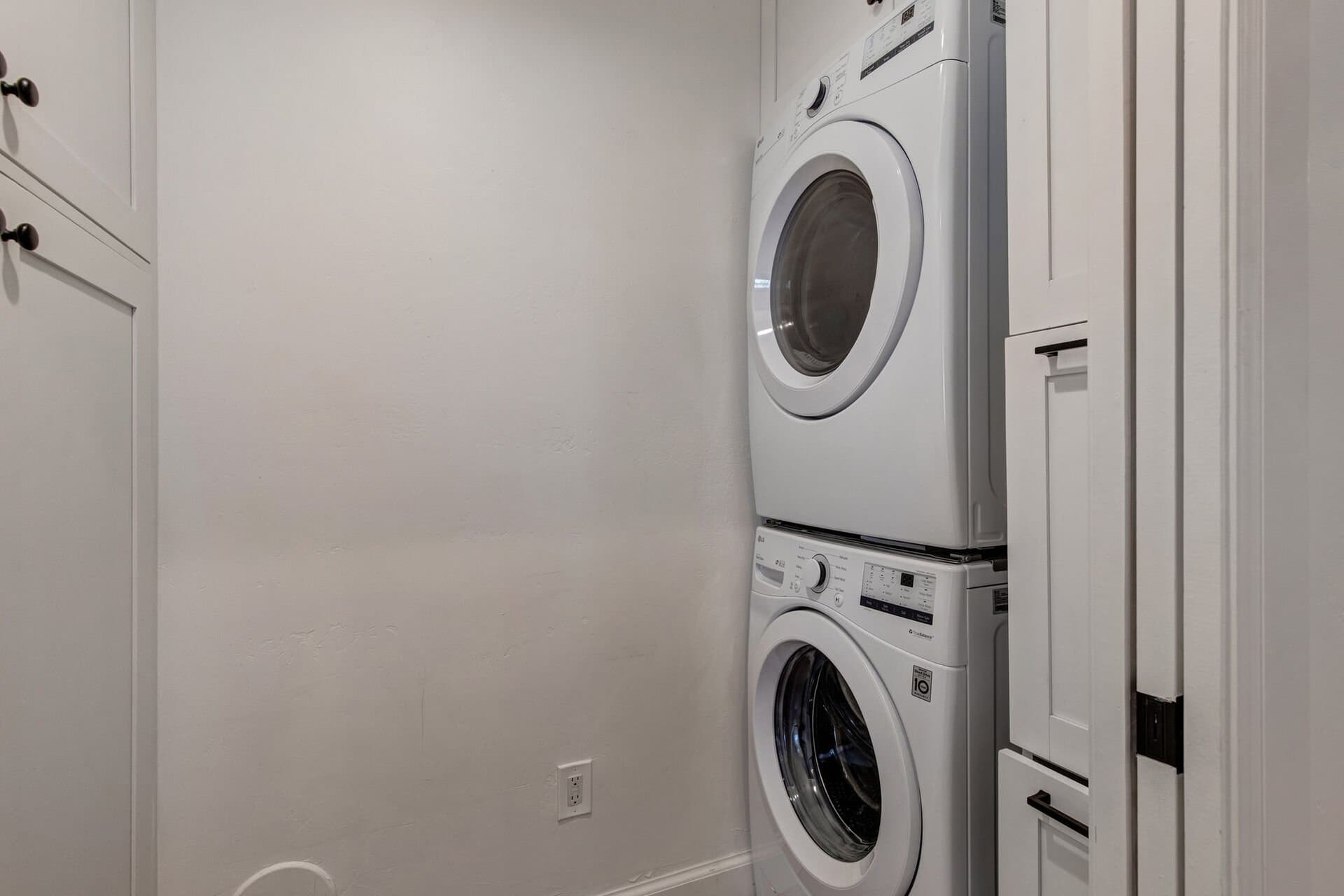 Elevation Estate - Image 38