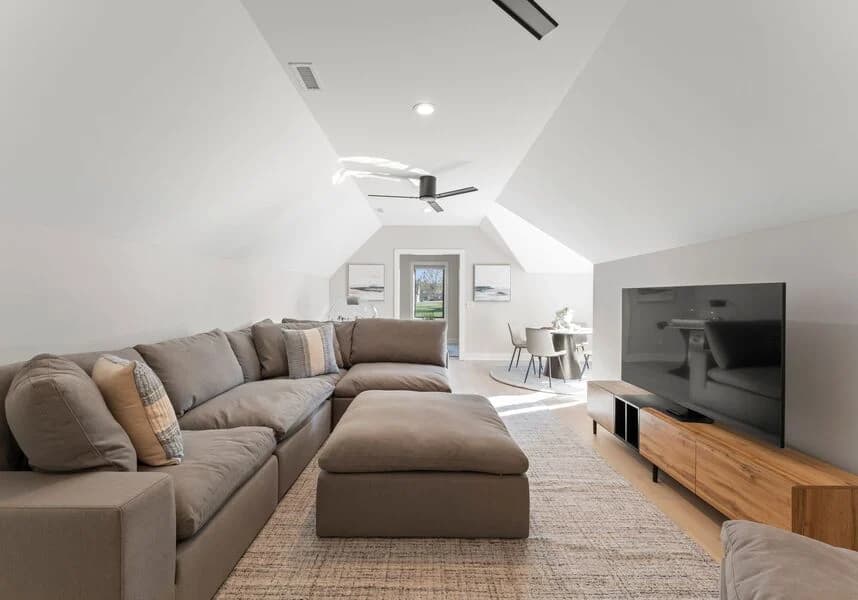 Circle Hollow - Image 38