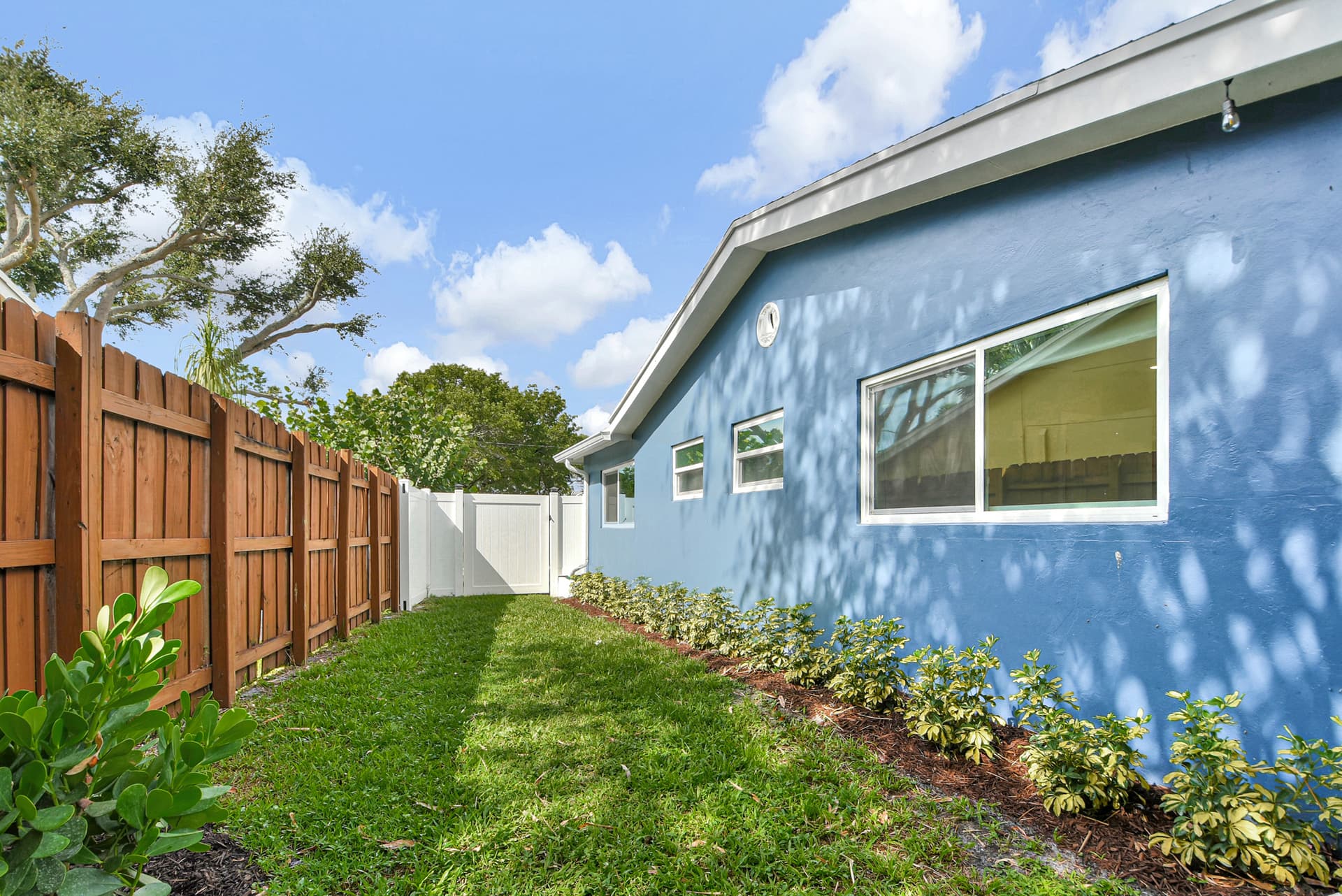 Bluebird House - Image 62