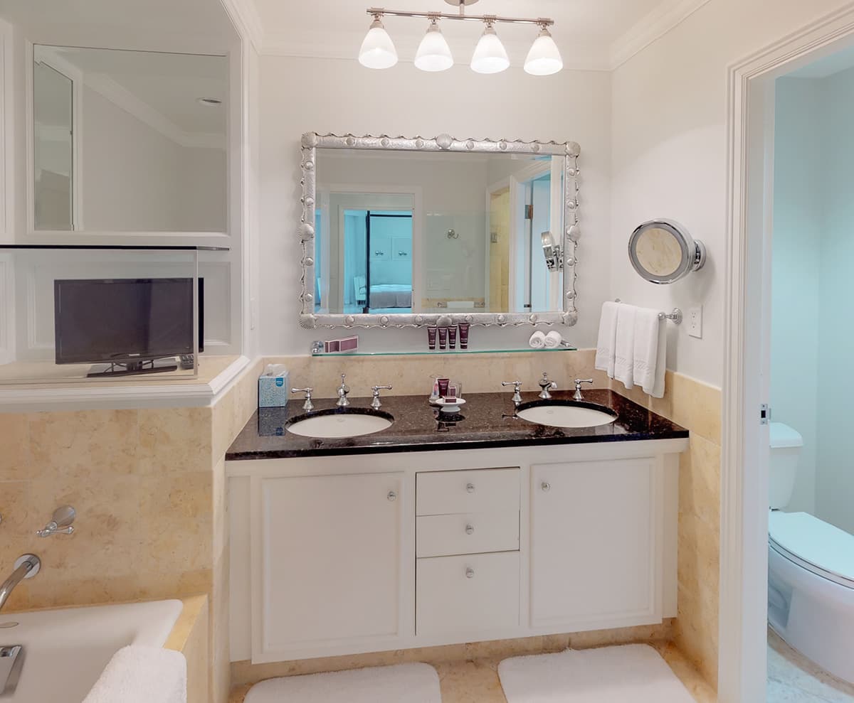 Ritz-Carlton Residence #403 - Image 8