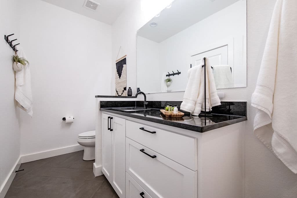 Southside of Heaven Home - Image 21