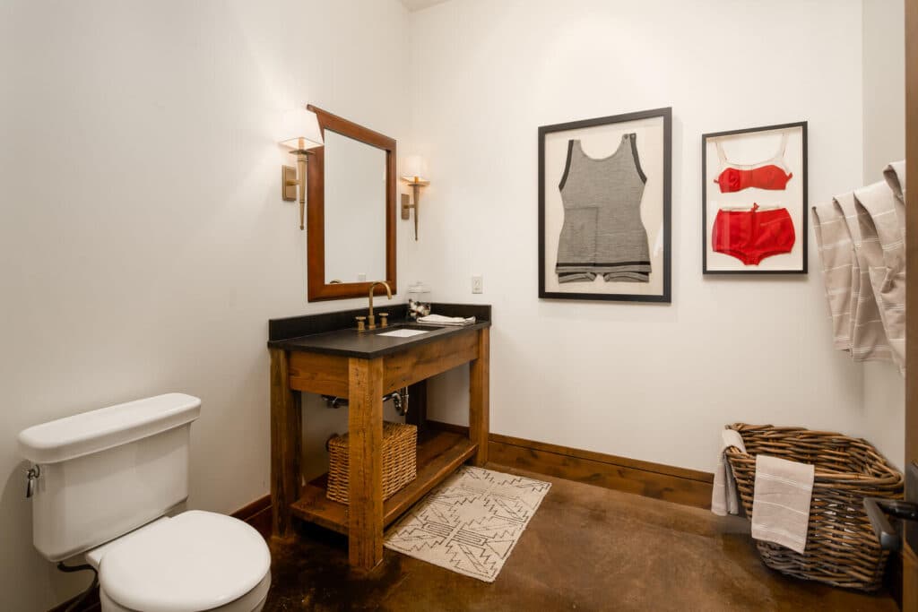 Spur Road Villa - Image 38