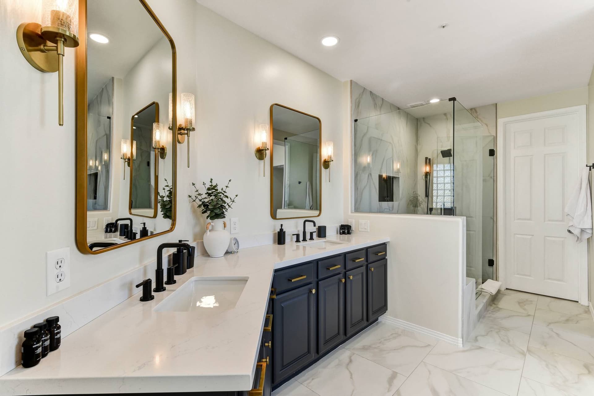 Pinnacle Peak Escape - Image 37