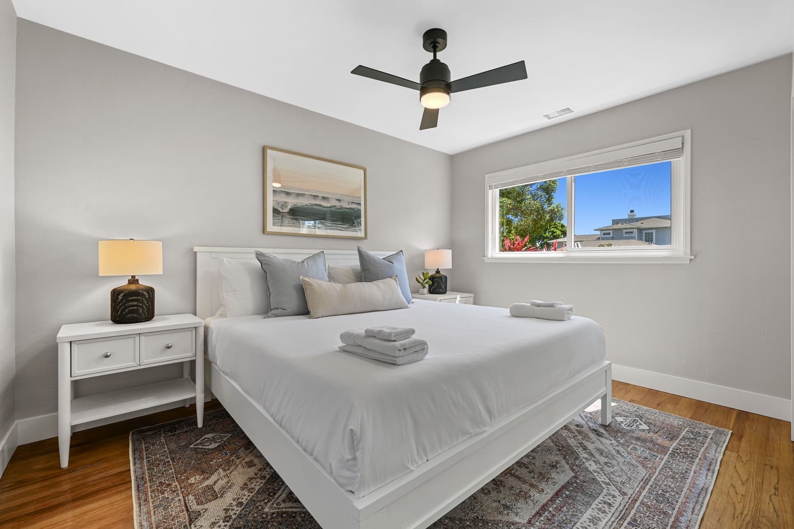 Pacific Beach Retreat - Image 21