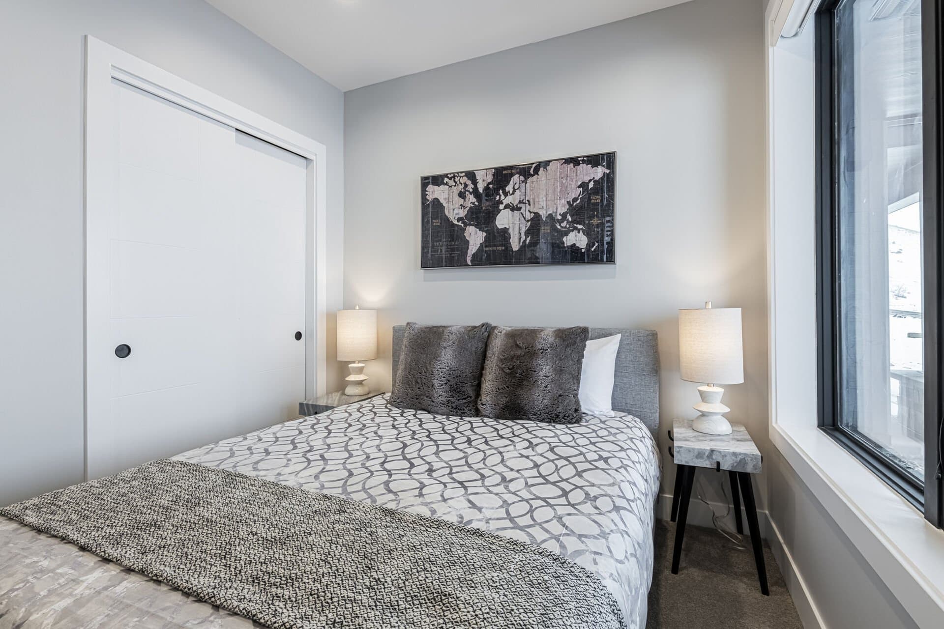 Hideout Epic View - Image 24