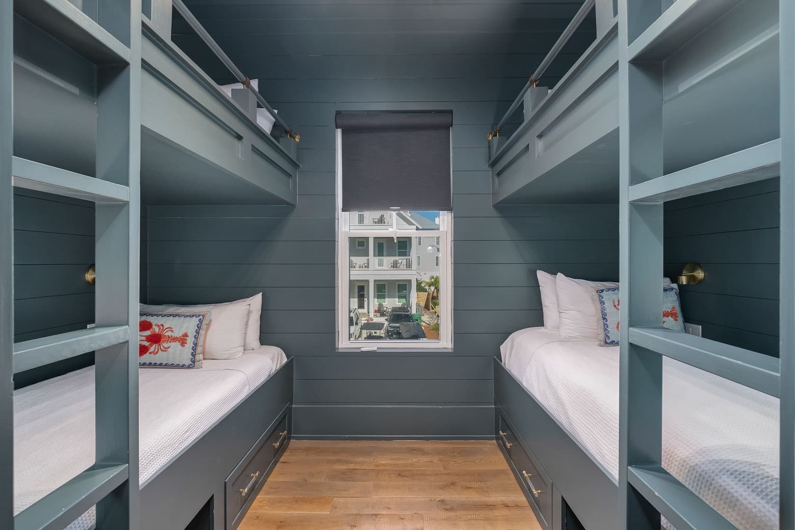 Coastal Dream - Image 27