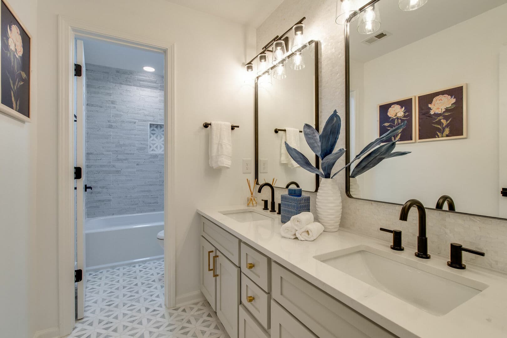 Ewingville House - Image 22