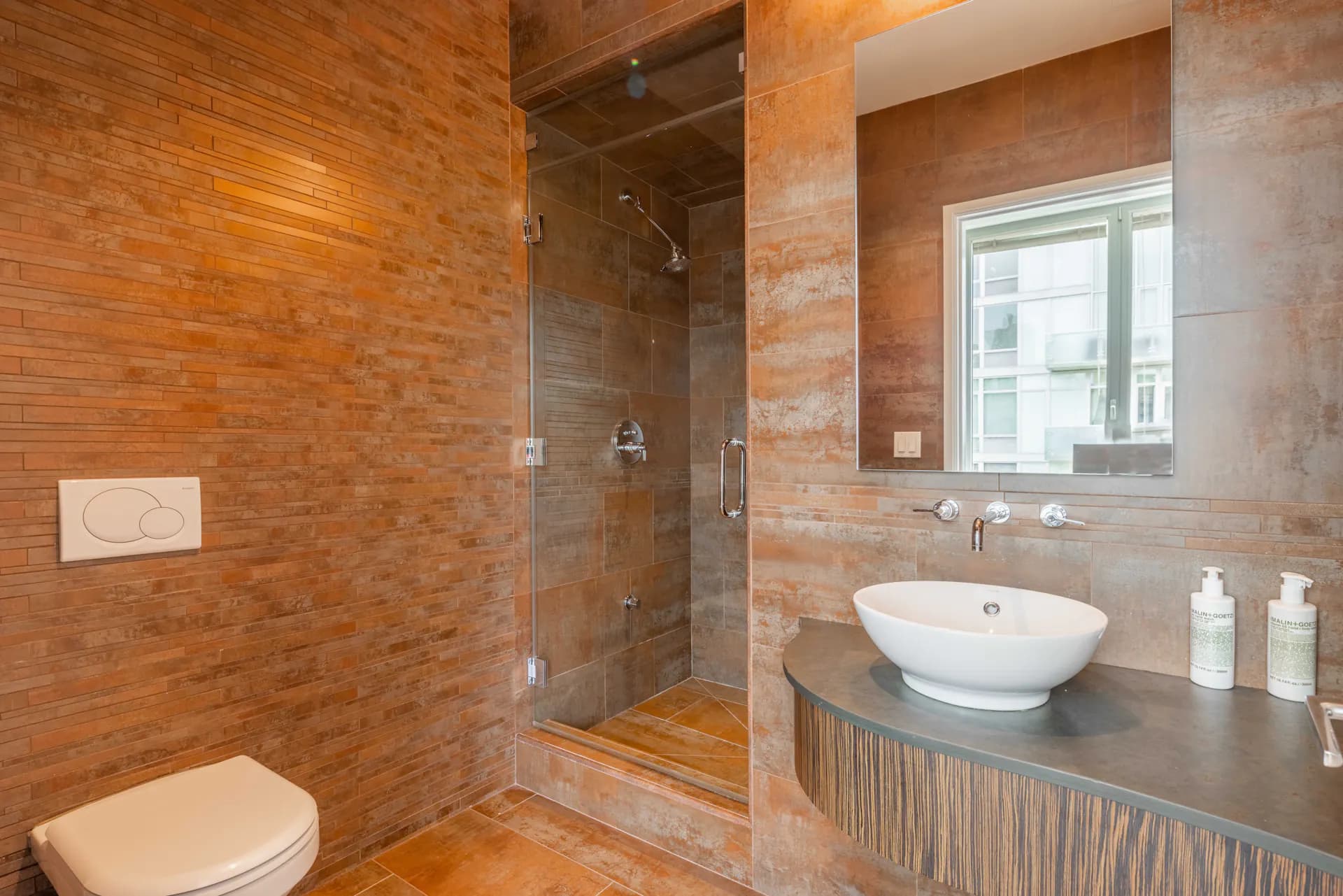 Gotham House III - Image 8