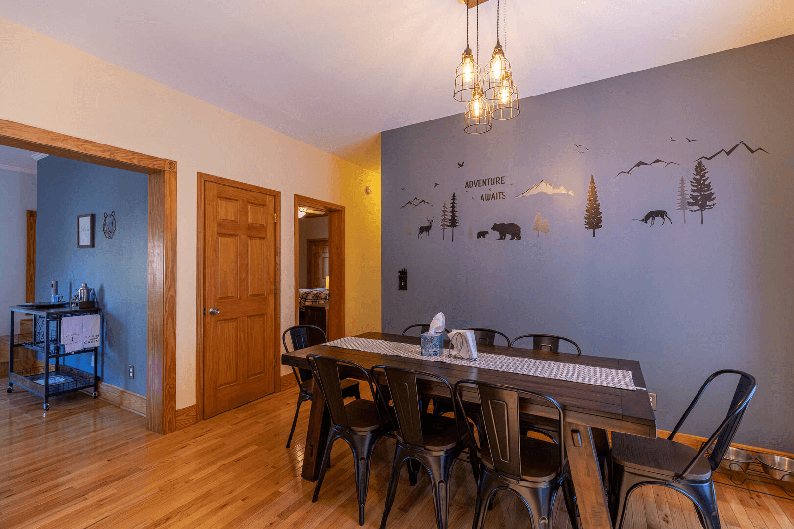 Lazy Bear Inn - Image 5