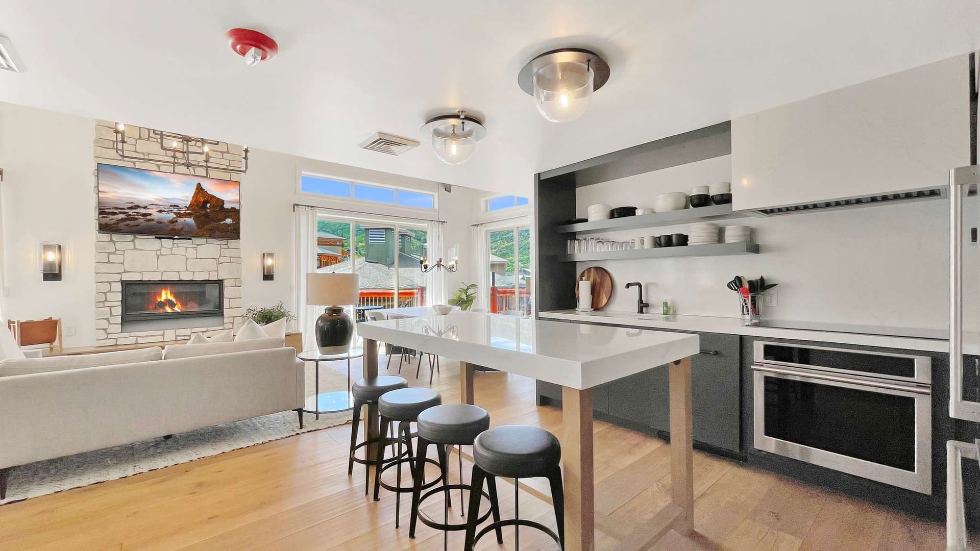 Sneaux Shack - Image 9