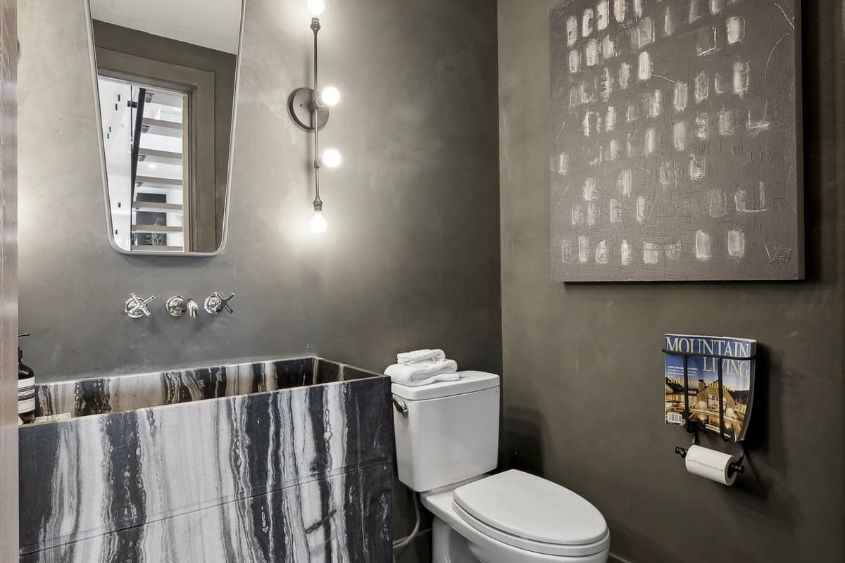 Slopeside Modern - Image 15