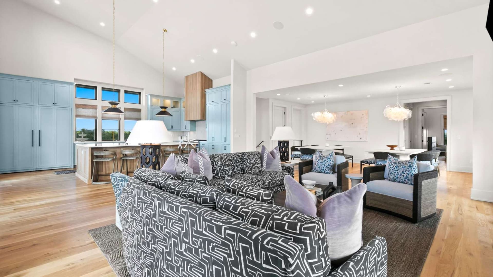 Lakeview Drive - Image 76