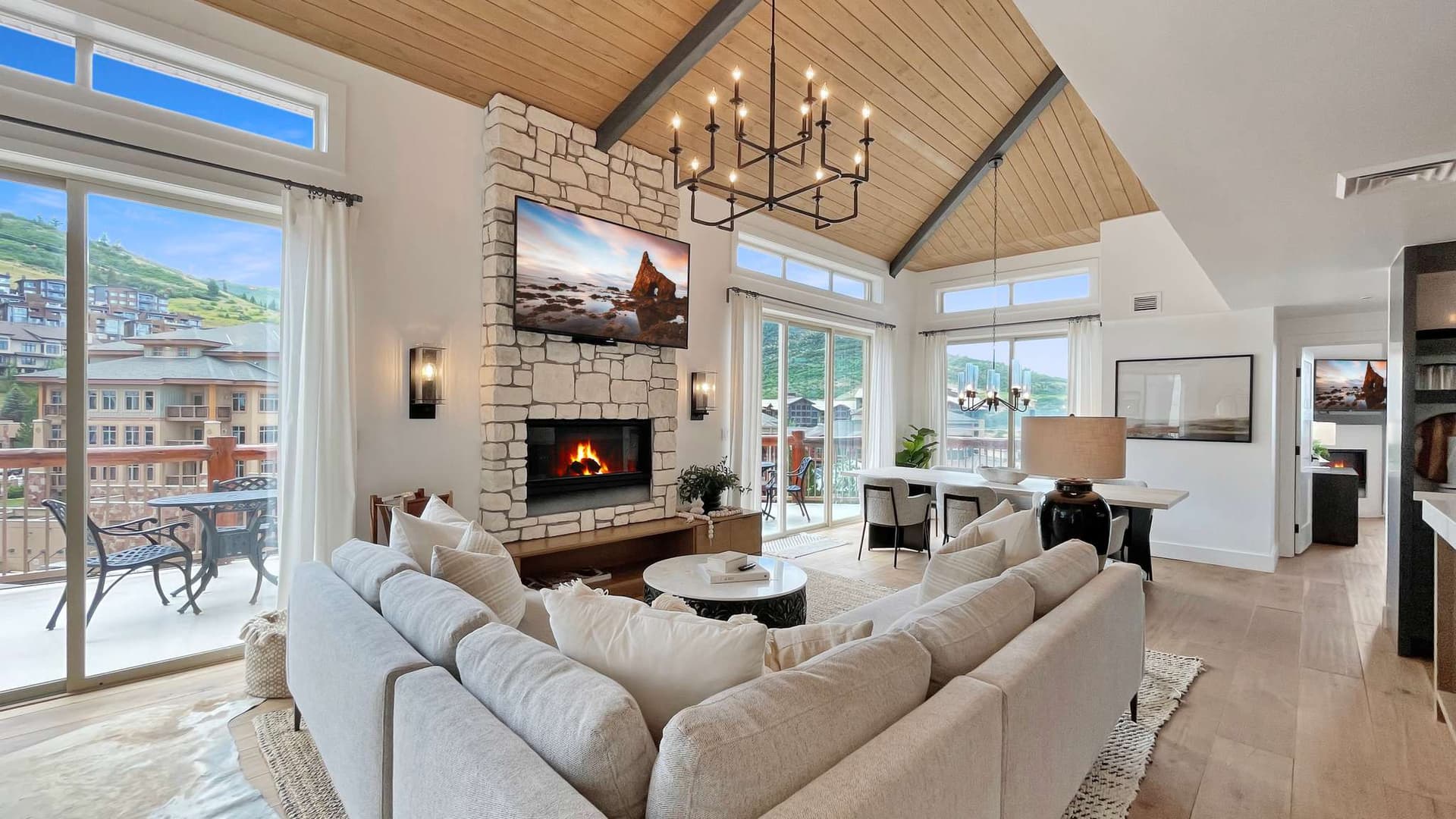 Sneaux Shack - Image 2