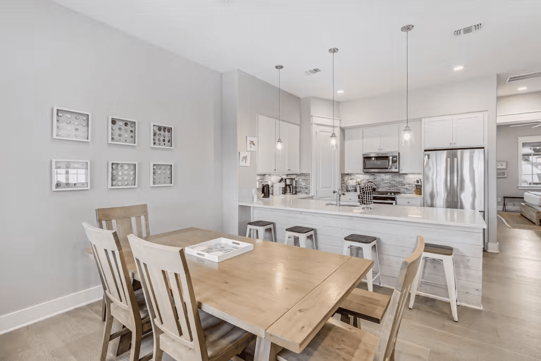 Sunset and Bay Home - Image 8