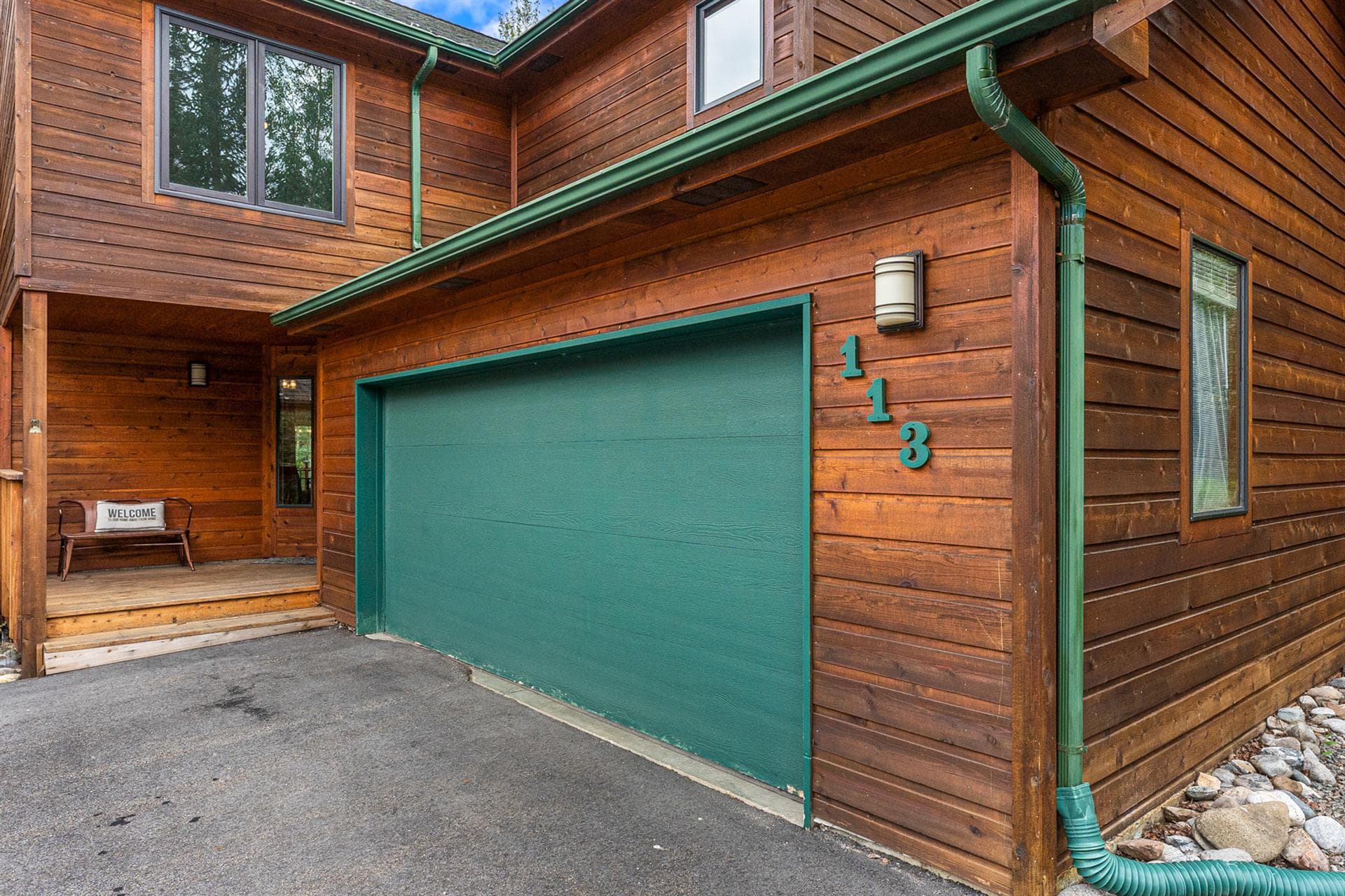 Burgundy House - Image 10