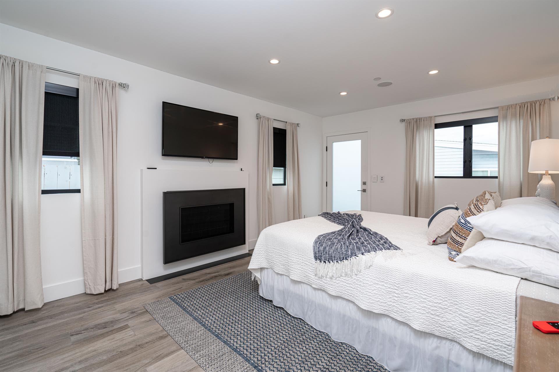 Balboa Breezeway - Image 7