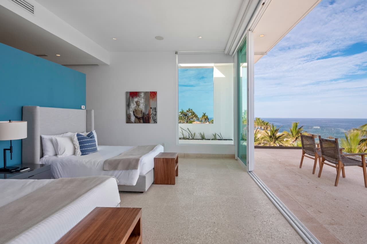 Private Beachfront in Palmilla - Image 48