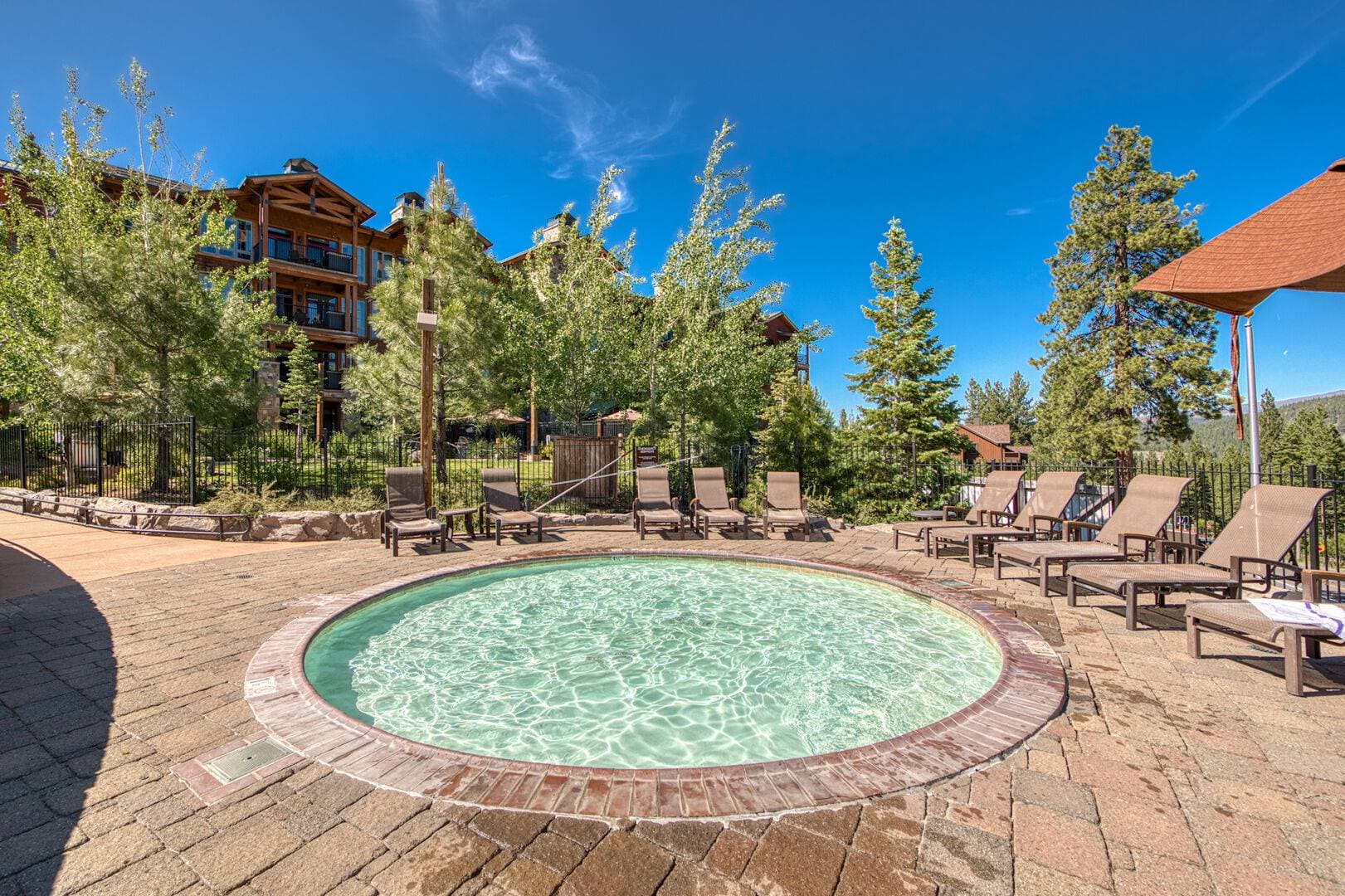 Larkspur Luxe - Image 46