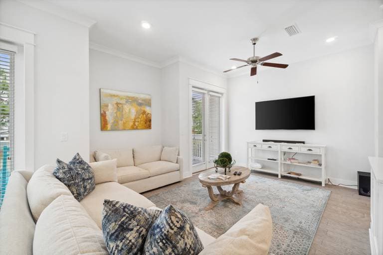 Beach Dreamer - Image 4