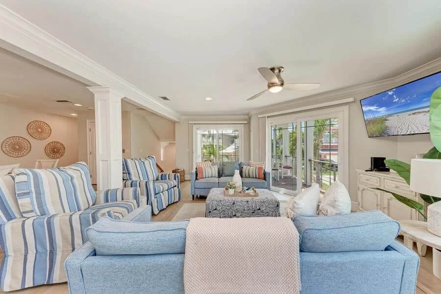 Chasing Sunsets - Image 8