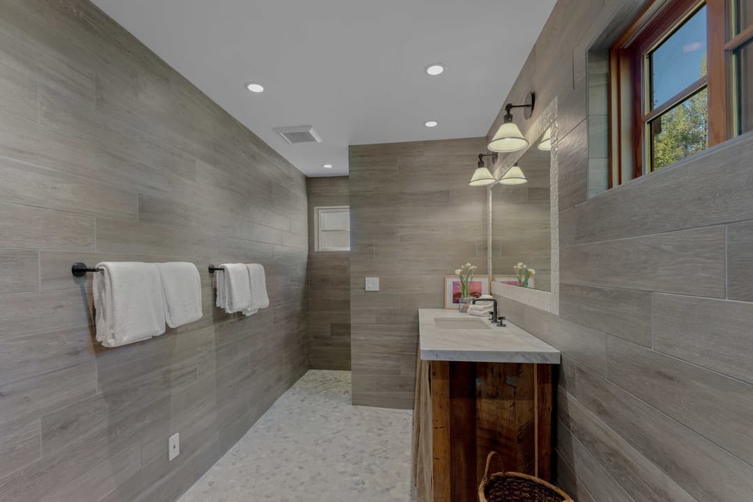 Soda Springs Ski & Lake Retreat - Image 16