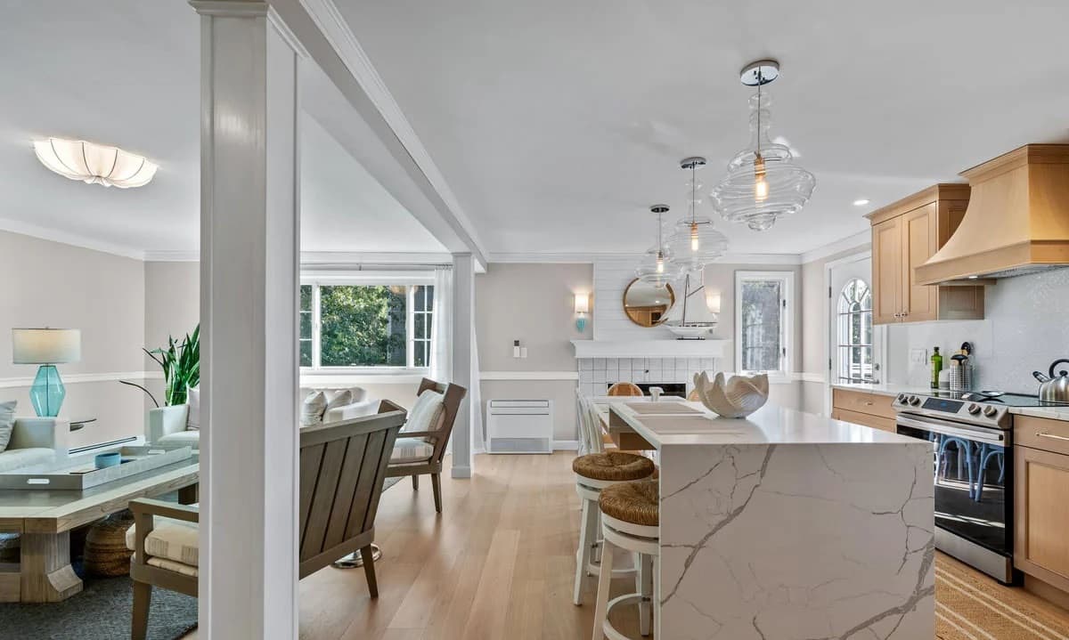 Over the Horizon - Image 7