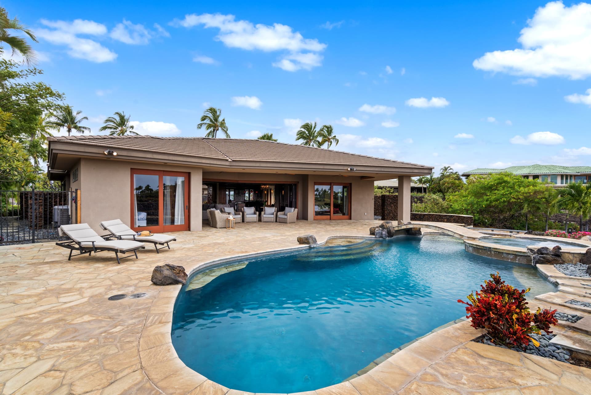 Hale Konane - Image 7