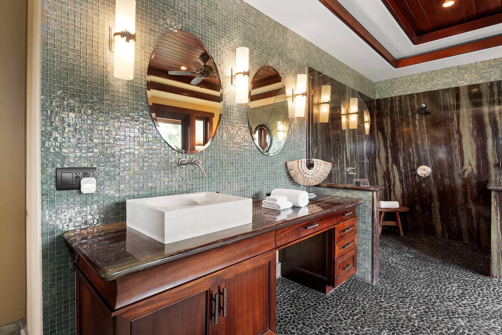 Hale Konane - Image 27