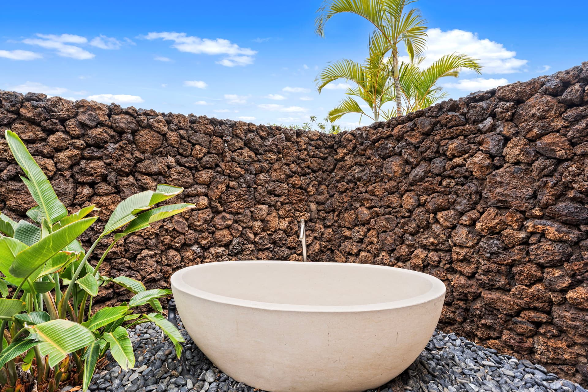 Hale Konane - Image 30