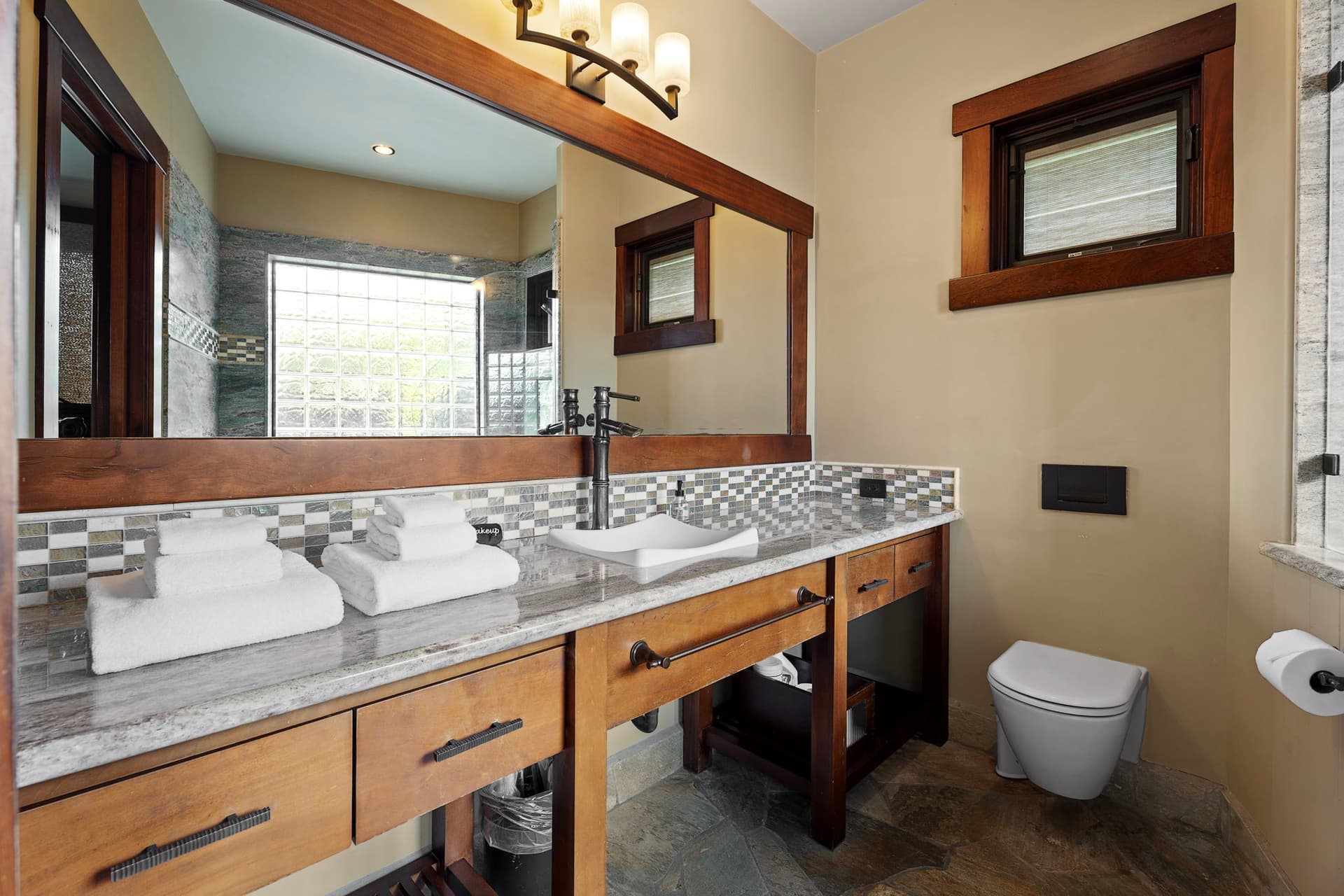 Hale Konane - Image 40