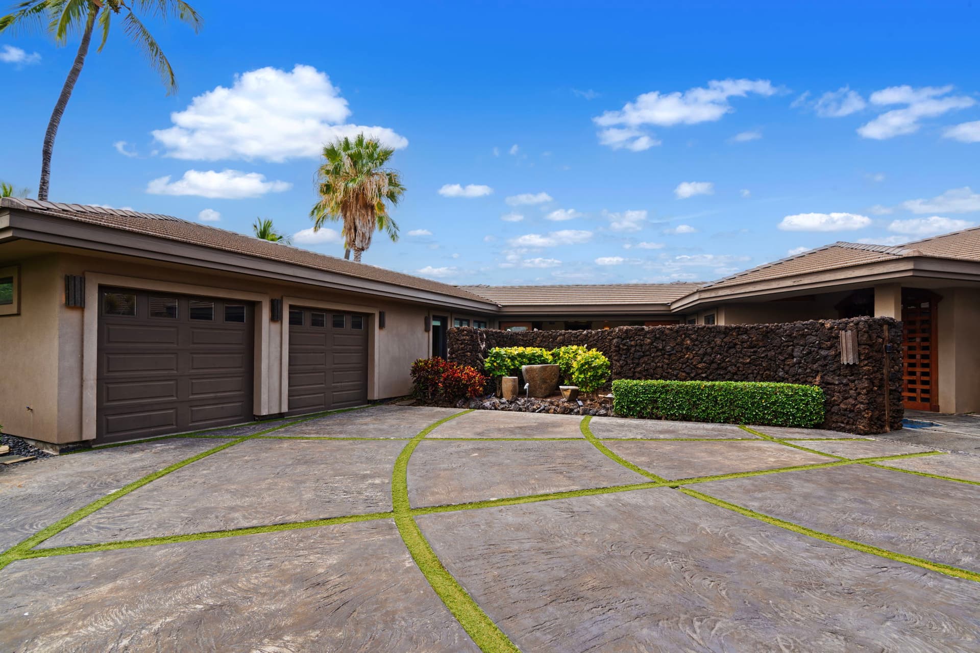 Hale Konane - Image 62