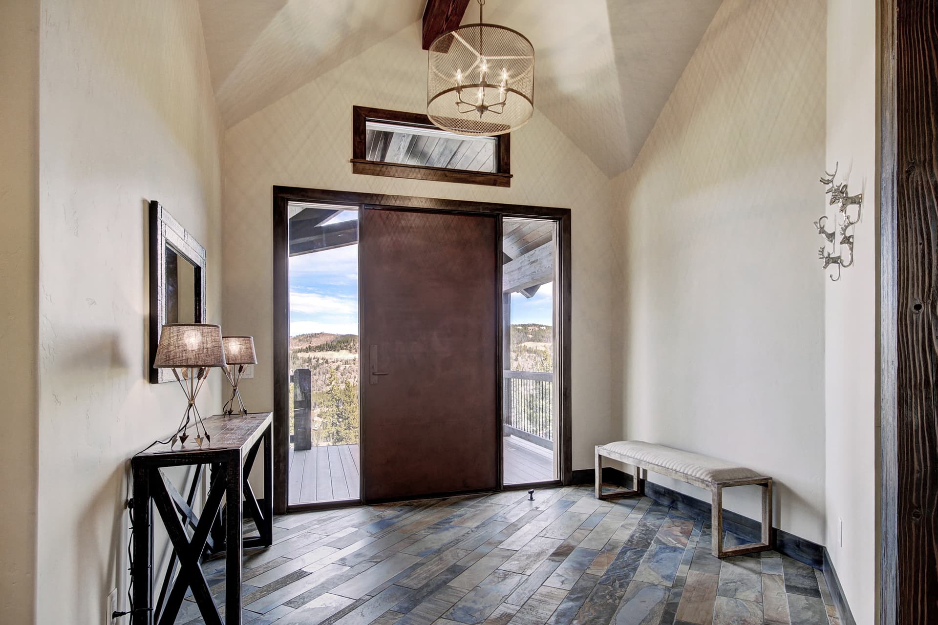 Hawk's Hideaway - Image 13