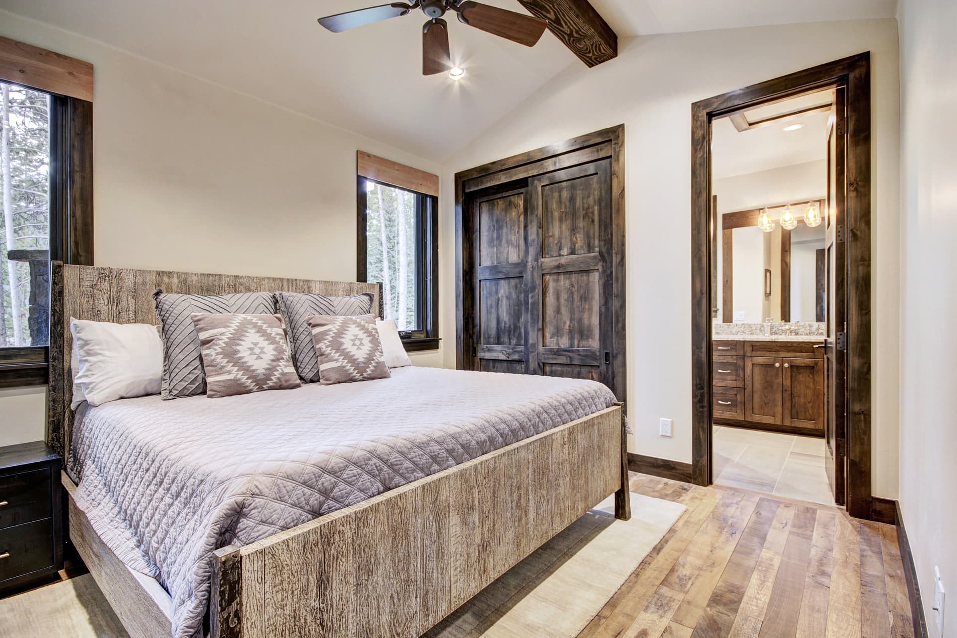 Hawk's Hideaway - Image 21