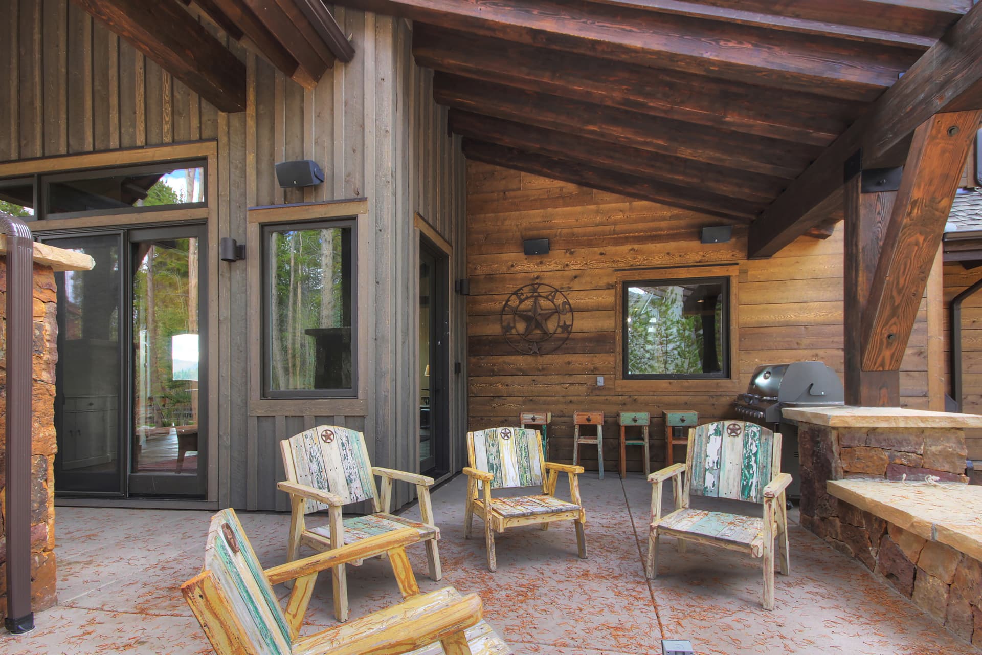 Hawk's Hideaway - Image 42