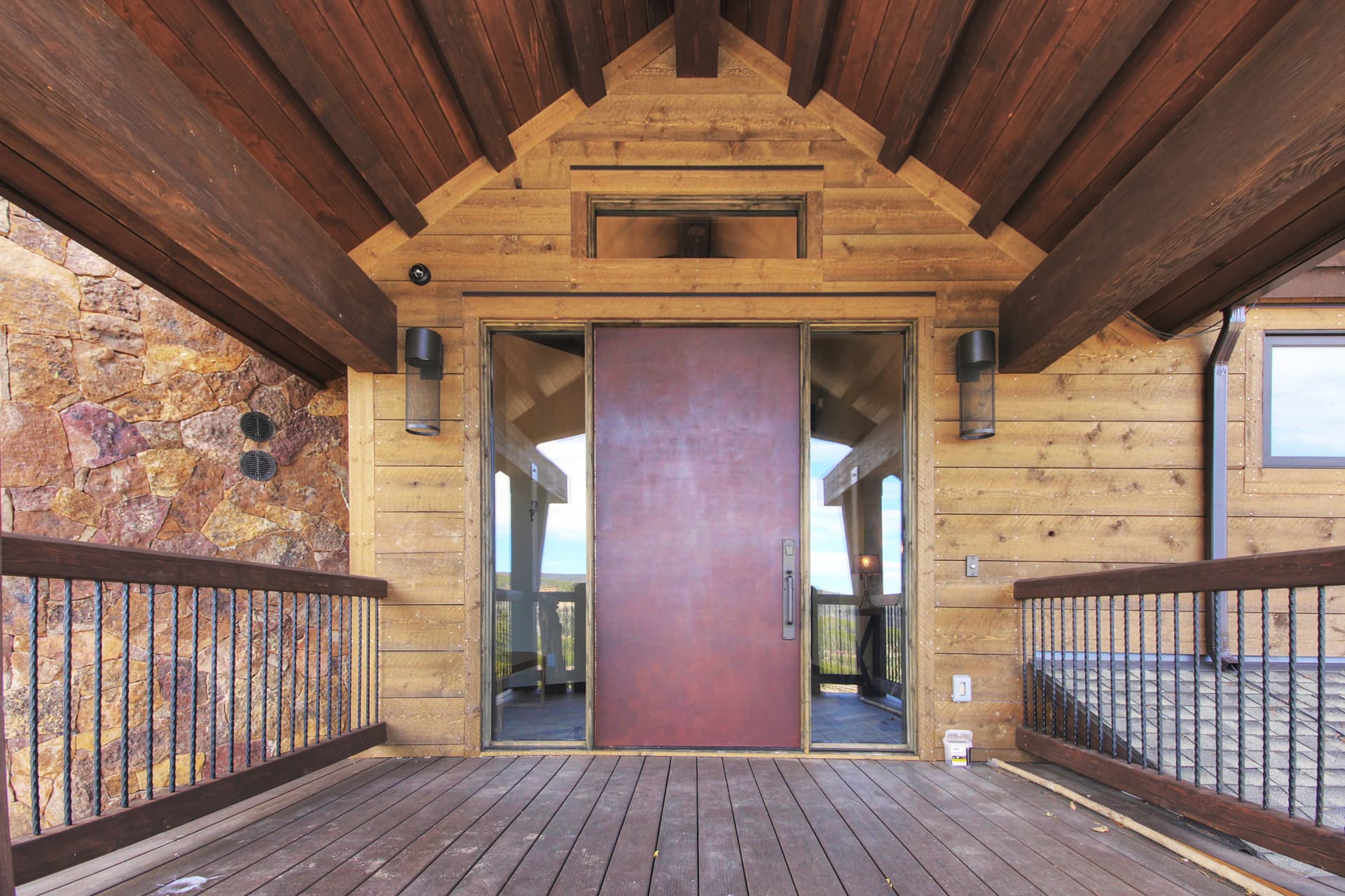 Hawk's Hideaway - Image 43