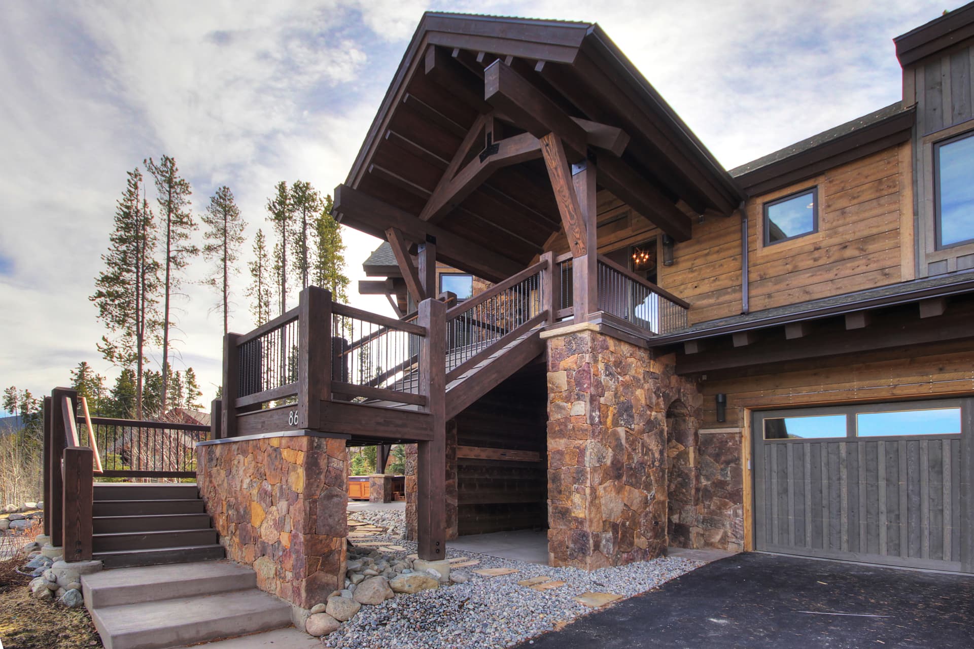 Hawk's Hideaway - Image 44