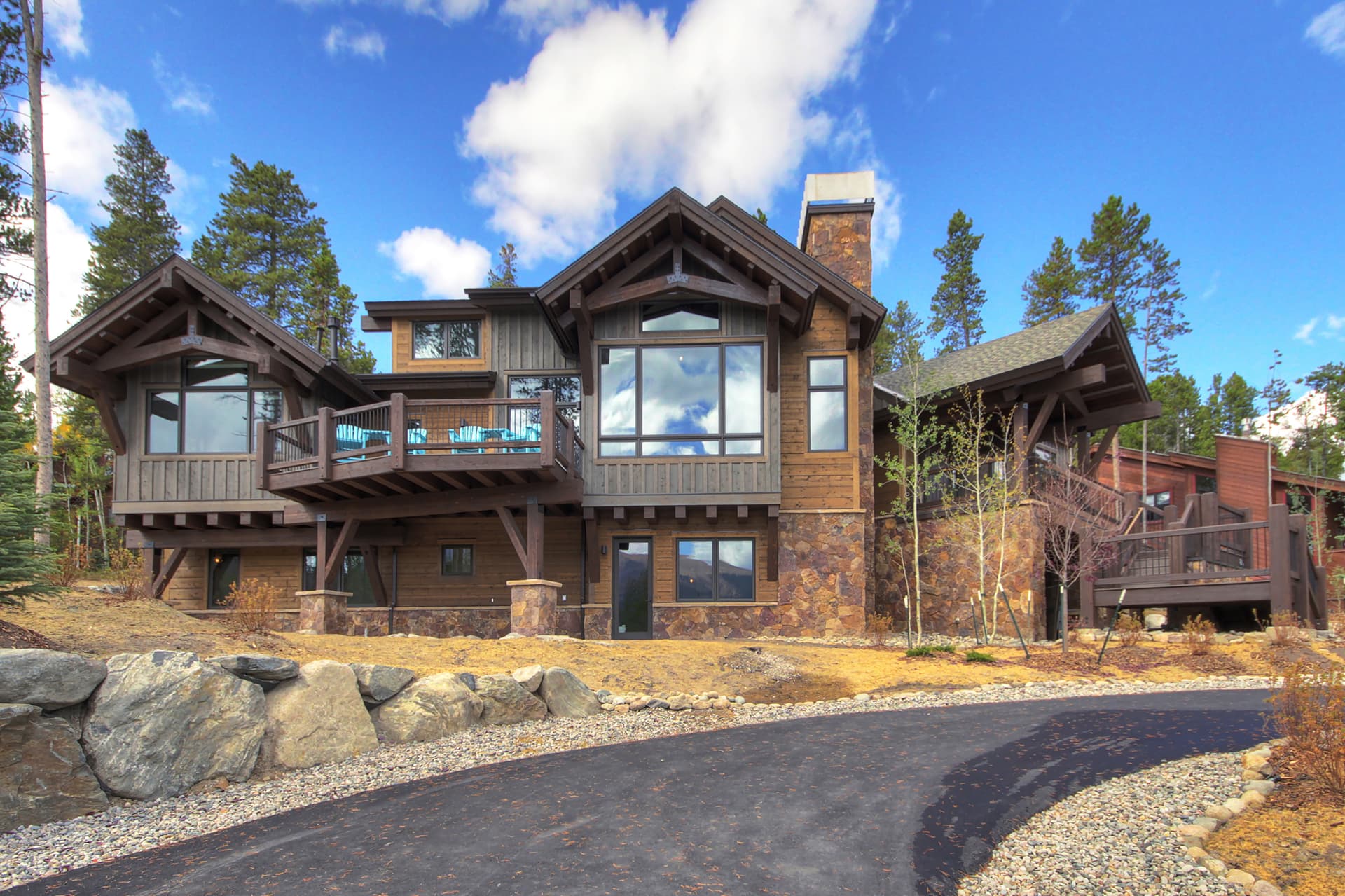 Hawk's Hideaway - Image 45