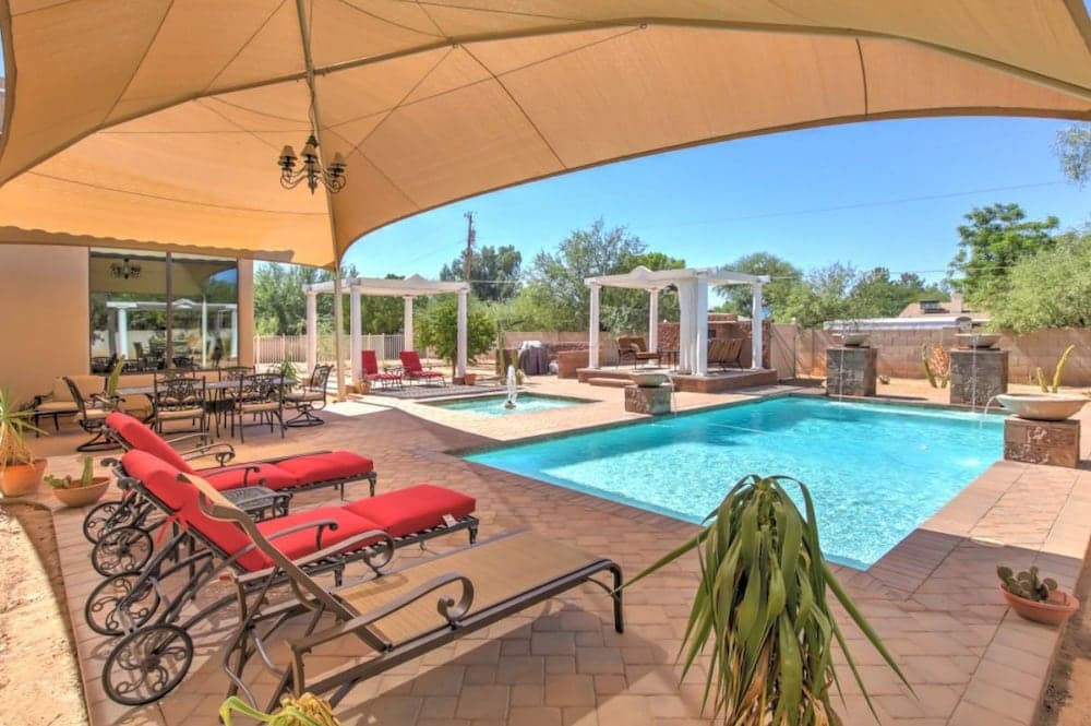 Hayden Manor - Image 2