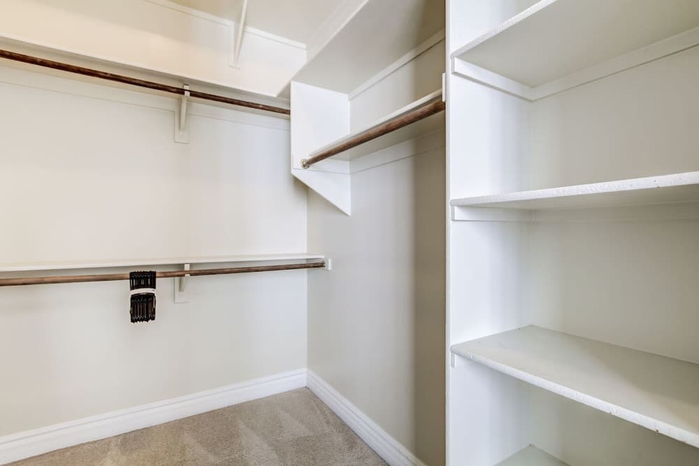 Hayden Manor - Image 10