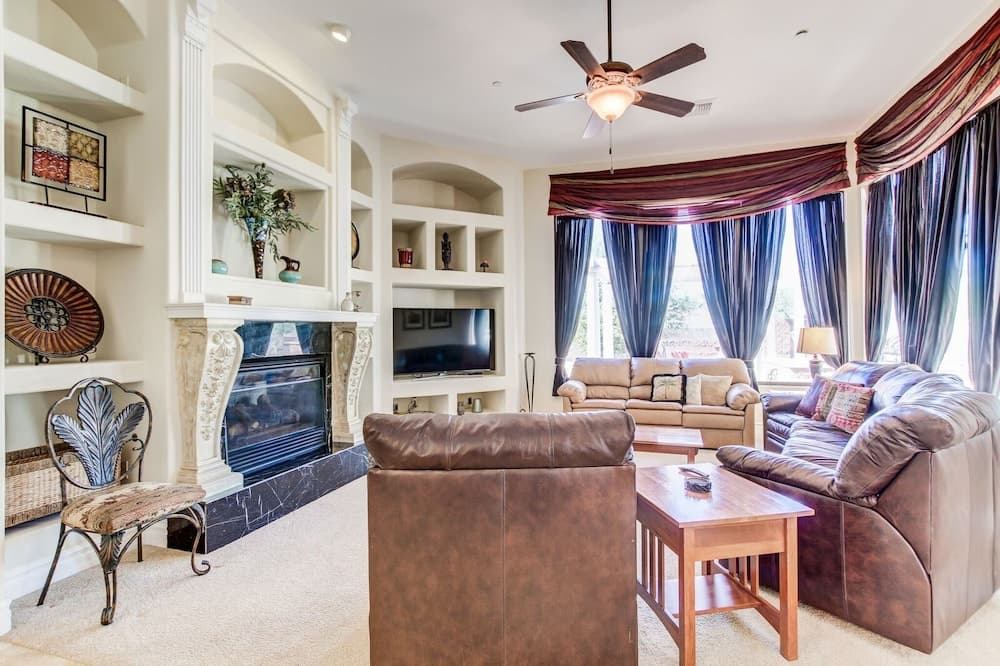 Hayden Manor - Image 31