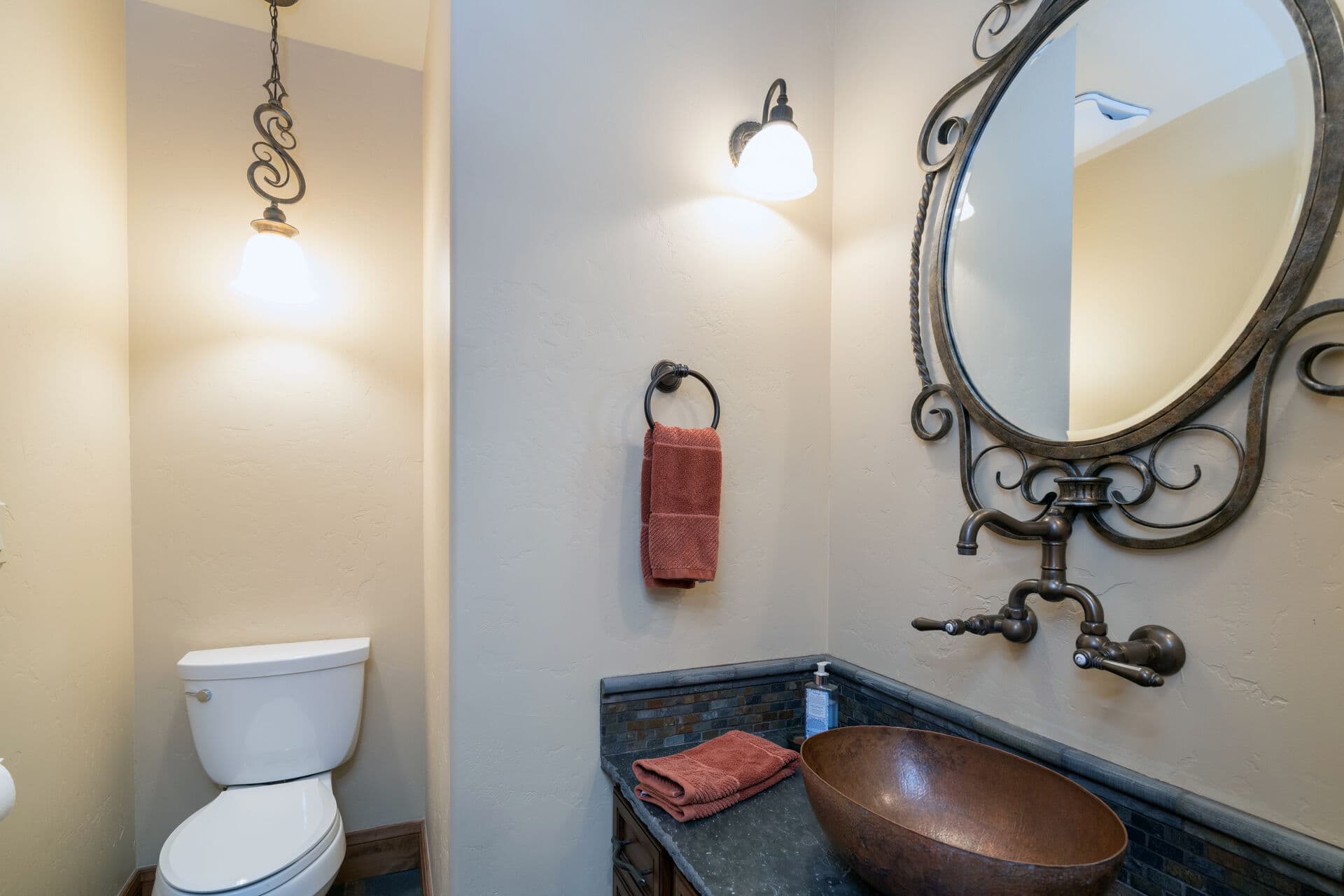 San Sophia Ridge View House - Image 24