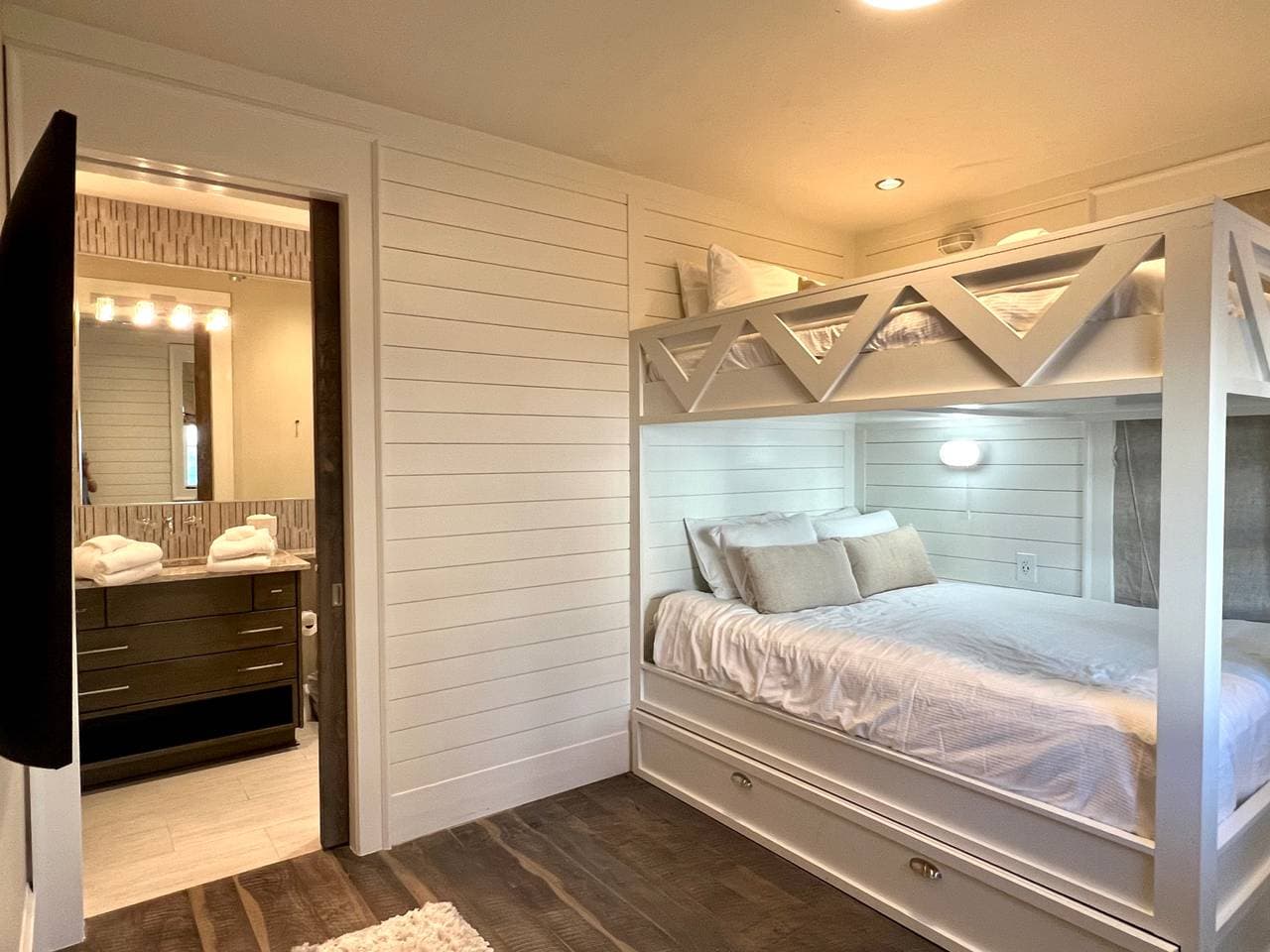 Pocket House - Image 17